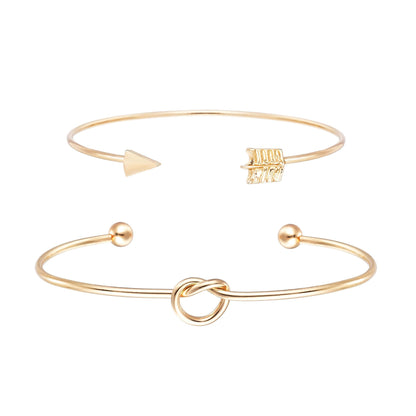 Classic Gold Bracelet with Timeless Appeal