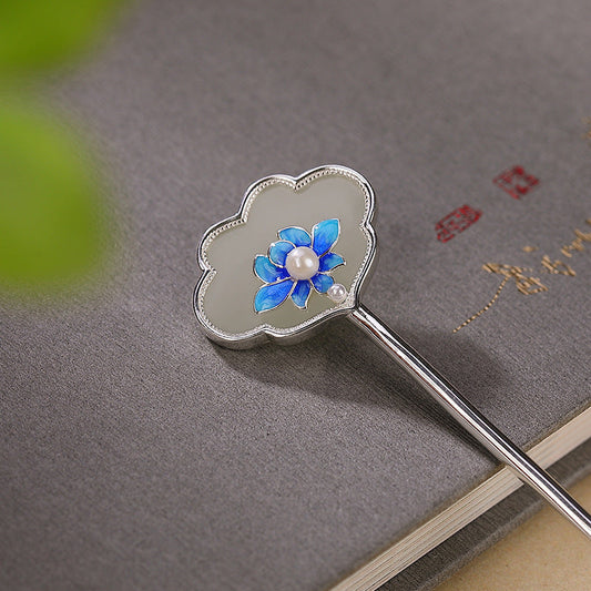 Elegant Silver Piece for Every Occasion