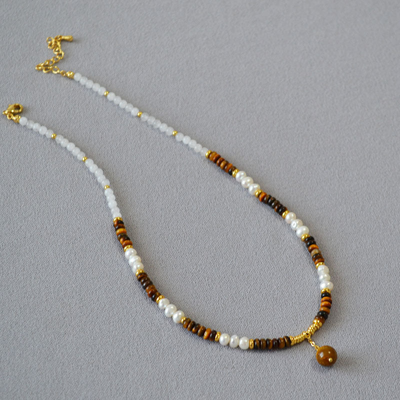 Beautiful Pearl Necklace with Unique Style