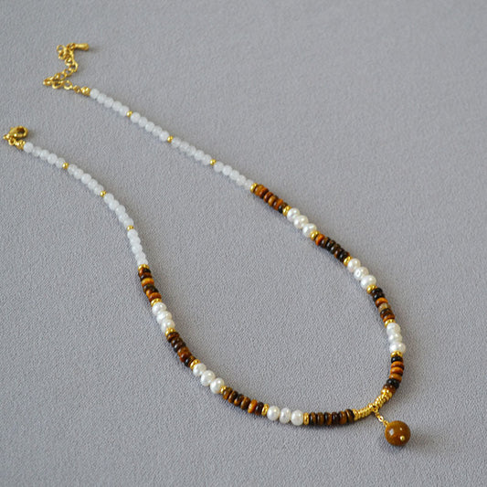 Beautiful Pearl Necklace with Unique Style