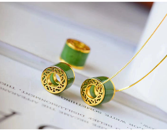 Charming Gold Necklace for Any Occasion