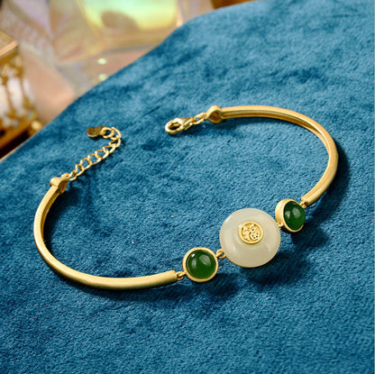 Beautiful Silver Bracelet with Unique Style