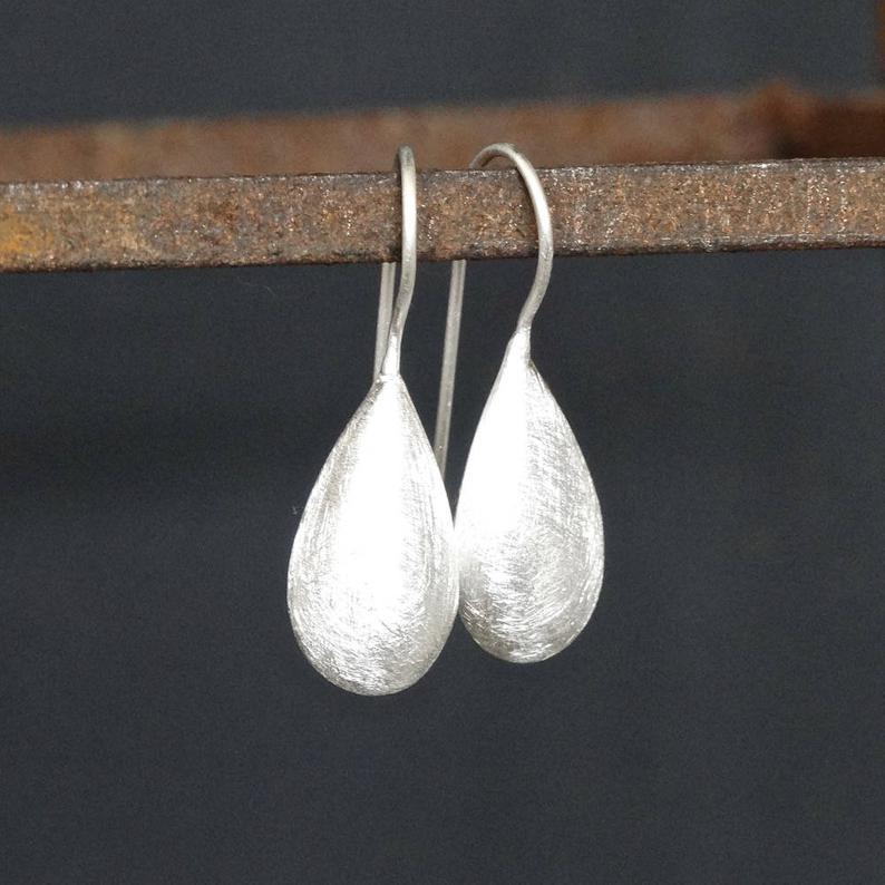 Elegant Silver Earring for Every Occasion