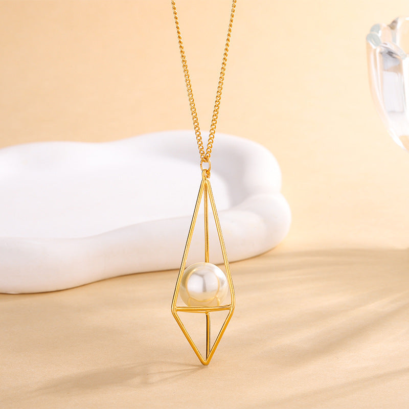 Classic Pearl Necklace with Timeless Appeal