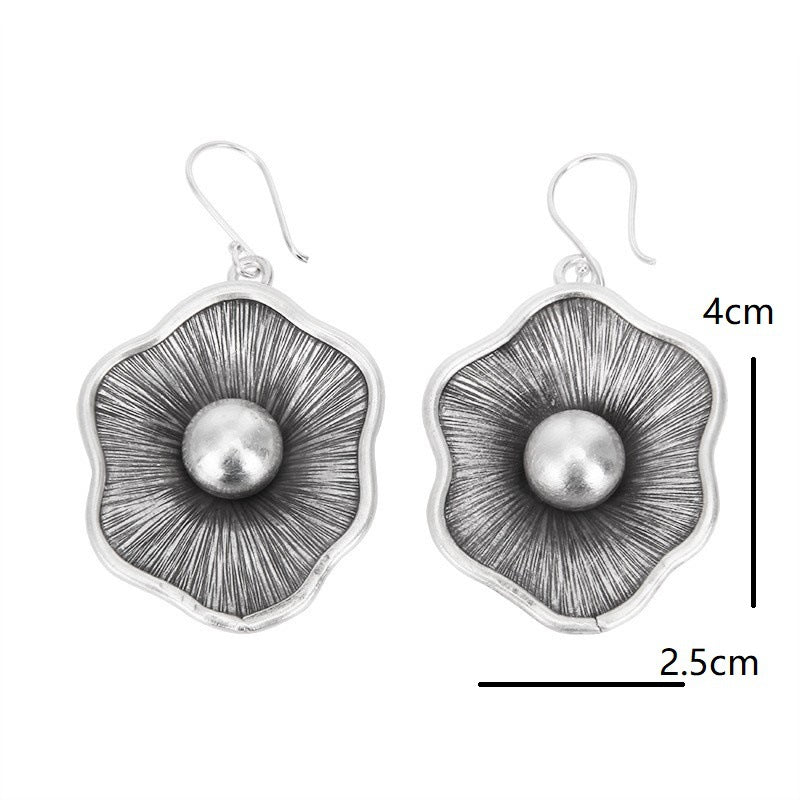 Charming Pearl Earring for Any Occasion