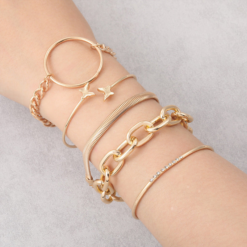 Stunning Gold Bracelet for Daily Wear