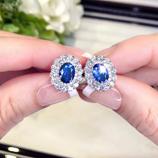 Charming Earring for Any Occasion