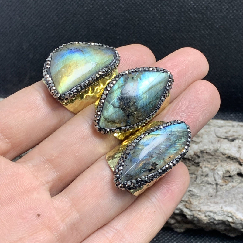 Beautiful Gold Ring with Unique Style