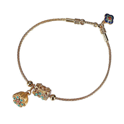 Charming Gold Bracelet for Any Occasion