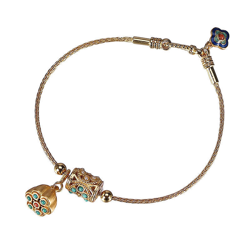 Charming Gold Bracelet for Any Occasion