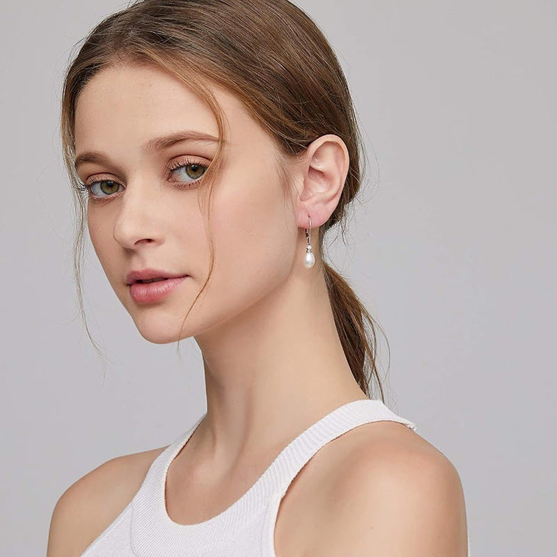 Beautiful Pearl Earring with Unique Style