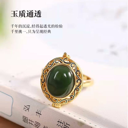 Classic Gold Ring with Timeless Appeal