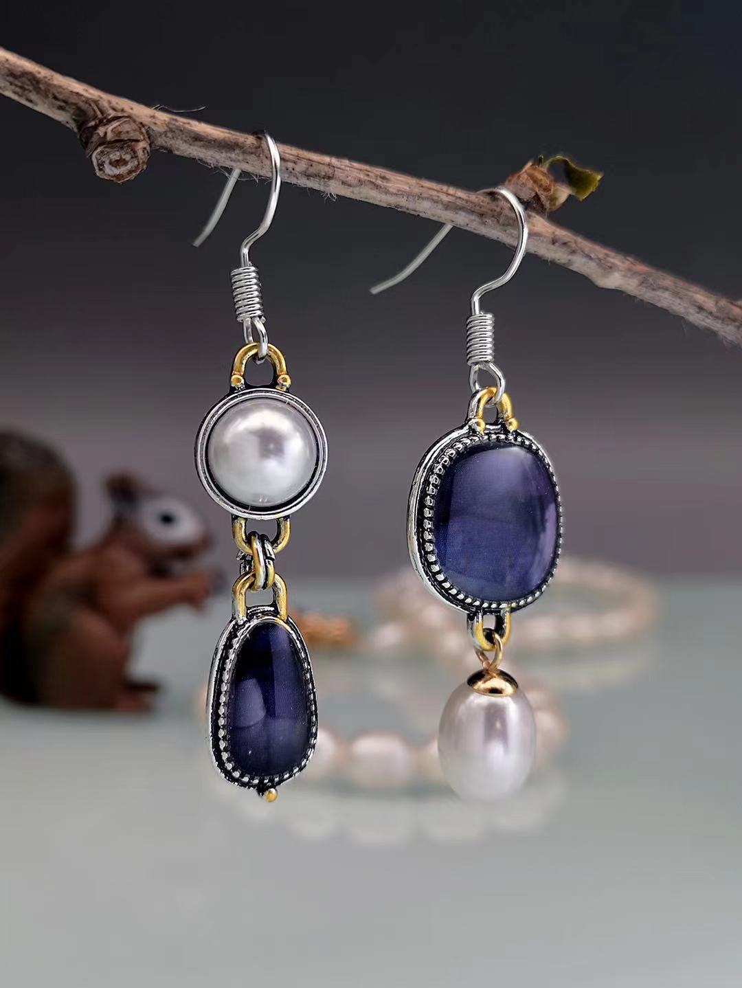 Classic Pearl Earring with Timeless Appeal