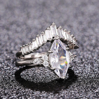 Beautiful Set with Unique Style