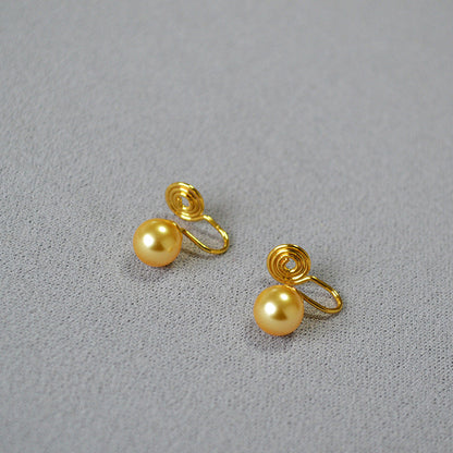 Charming Pearl Earring for Any Occasion