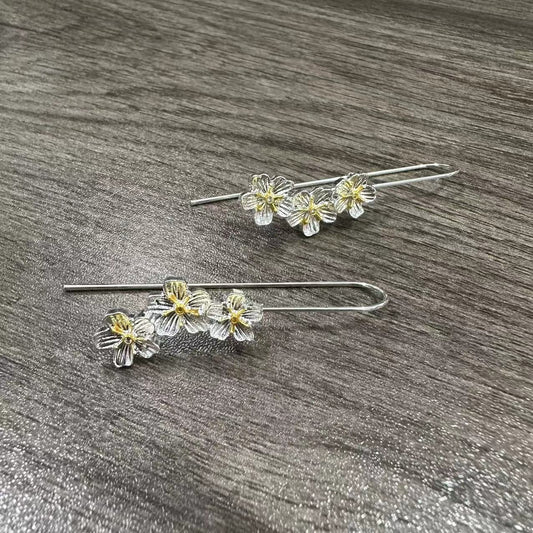 Charming Earring for Any Occasion