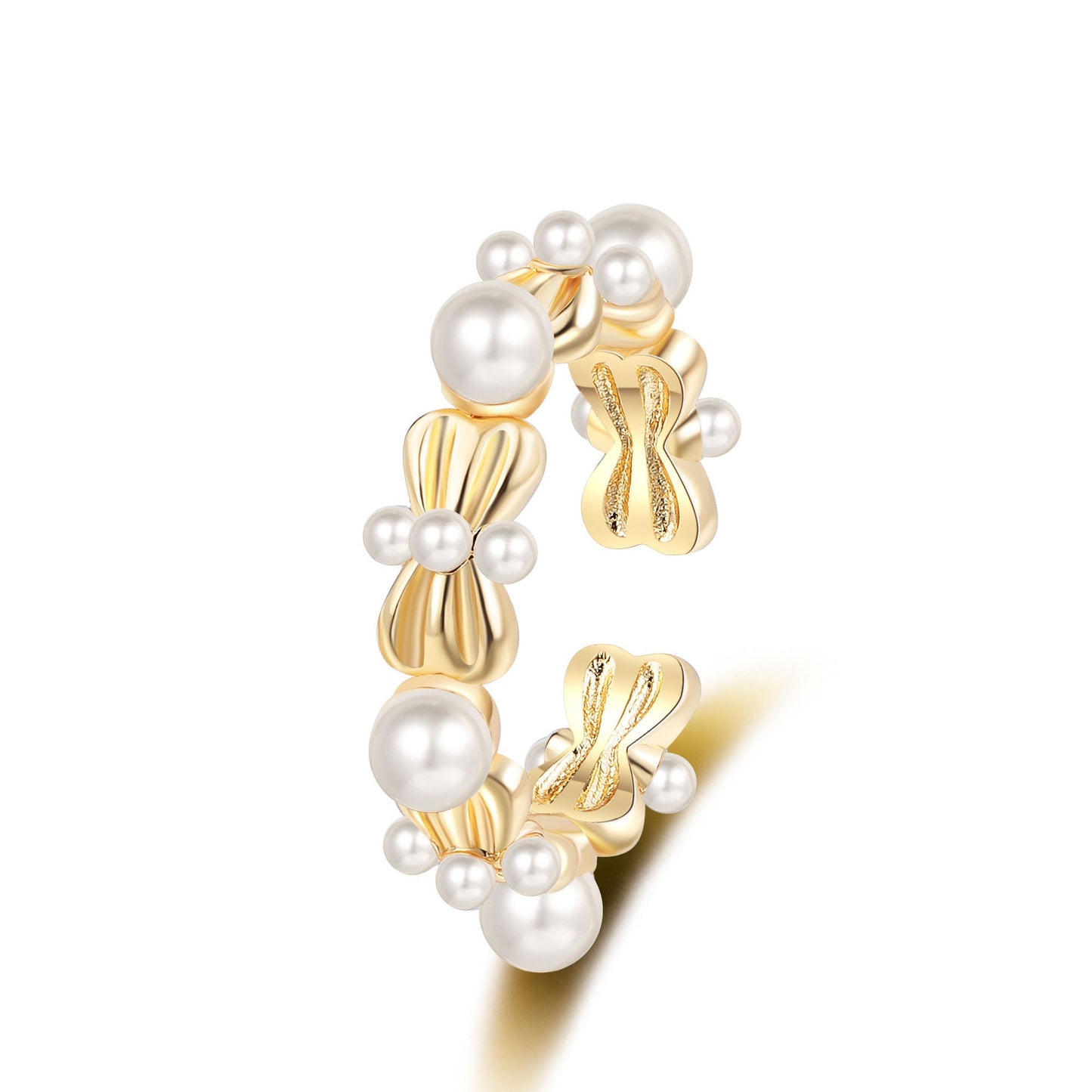 Beautiful Pearl Ring with Unique Style