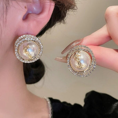 Romantic Pearl Earring for Special Moments