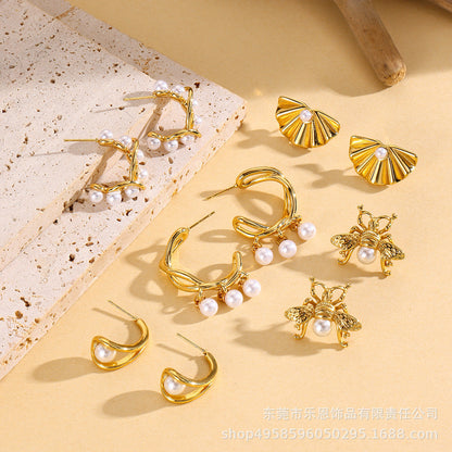 Classic Pearl Earring with Timeless Appeal