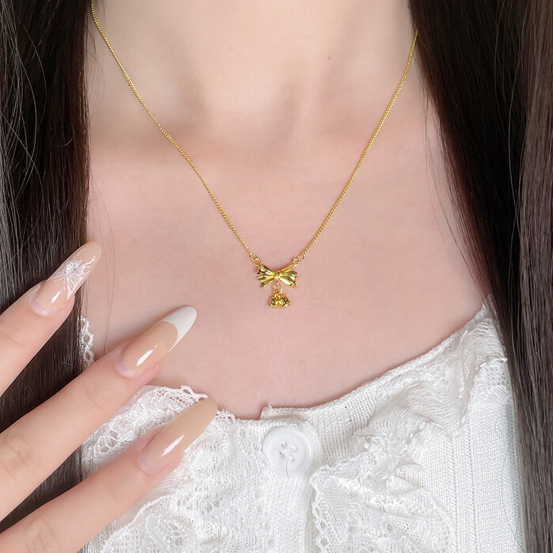 Beautiful Gold Necklace with Unique Style