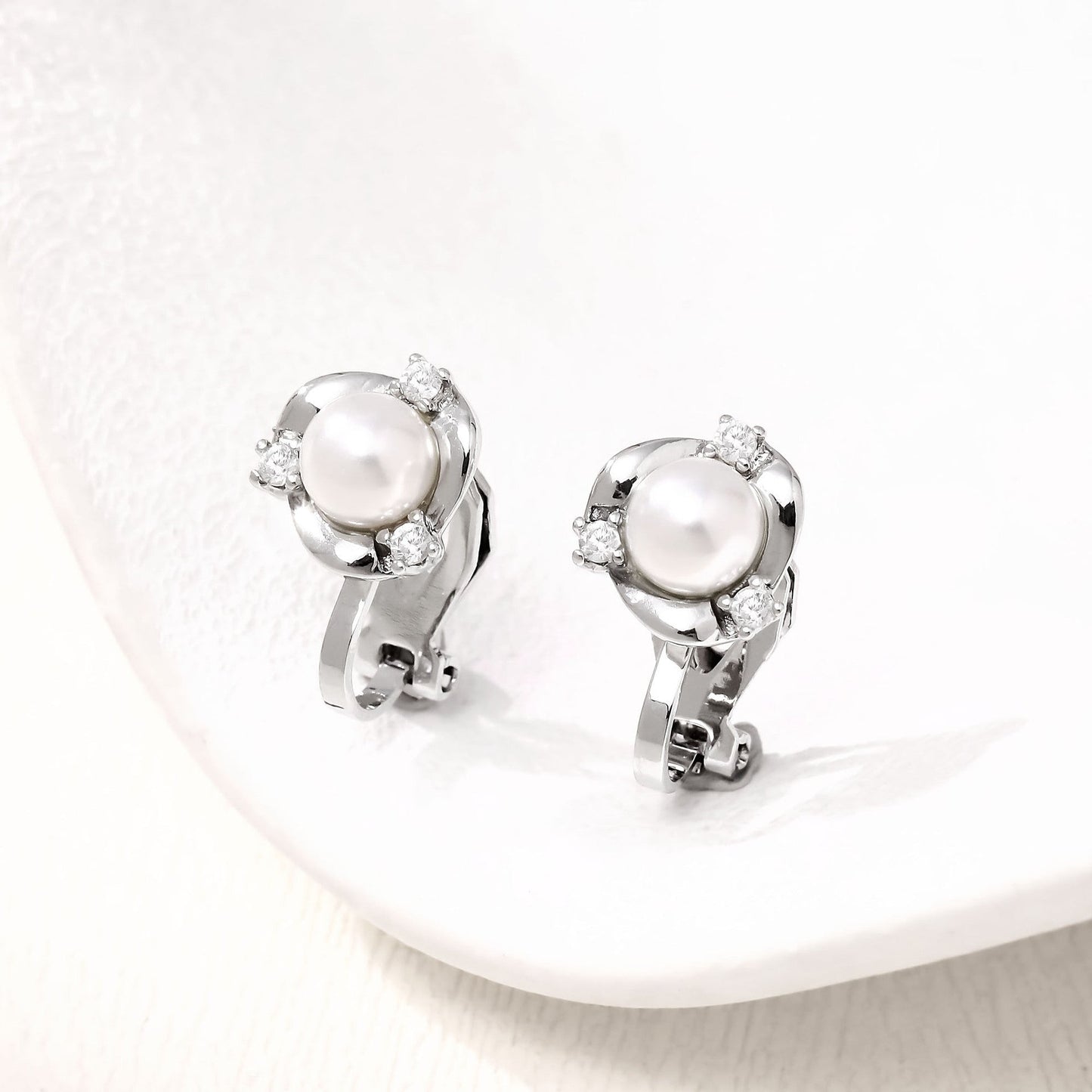 Elegant Pearl Earring for Every Occasion