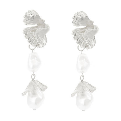 Charming Pearl Earring for Any Occasion