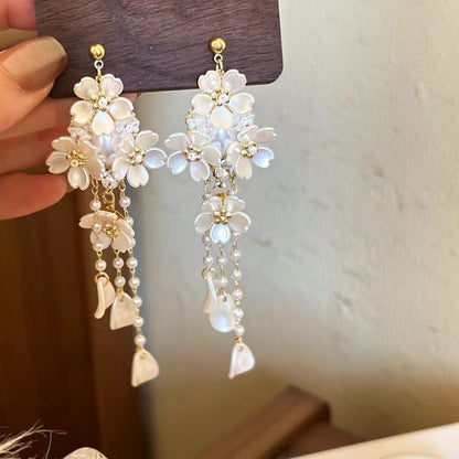 Stunning Pearl Earring for Daily Wear