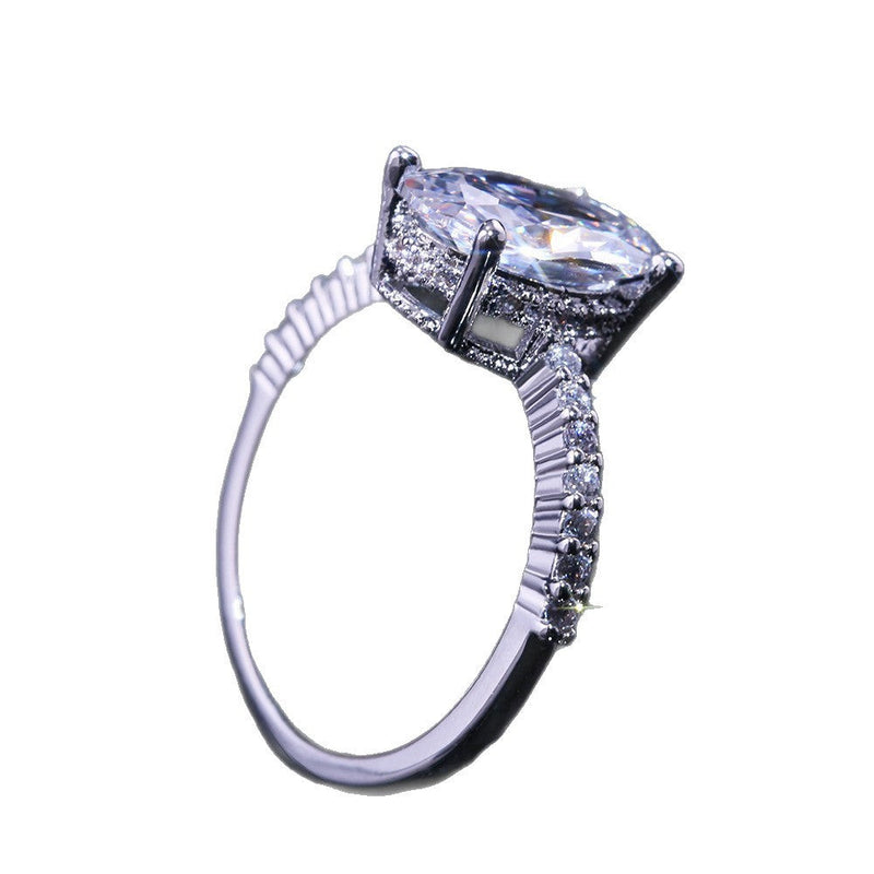 Charming Gold Ring for Any Occasion