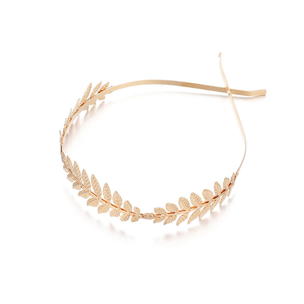 Elegant Gold Piece for Every Occasion