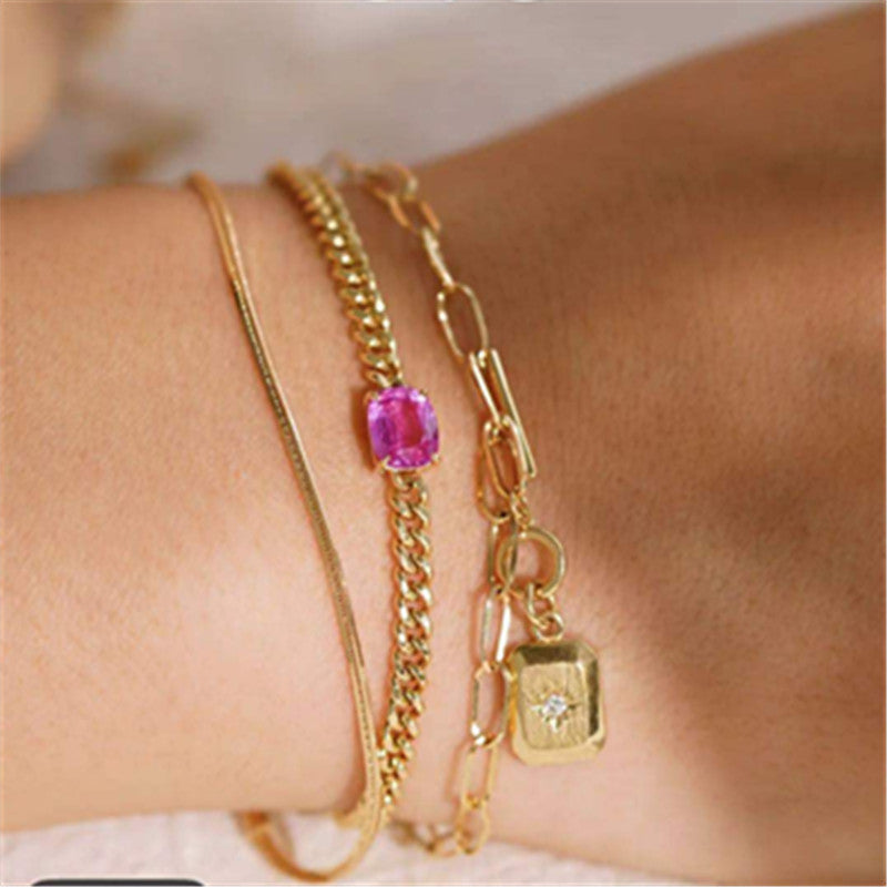 Charming Gold Bracelet for Any Occasion