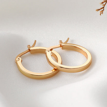 Romantic Gold Earring for Special Moments