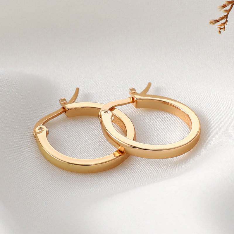 Romantic Gold Earring for Special Moments