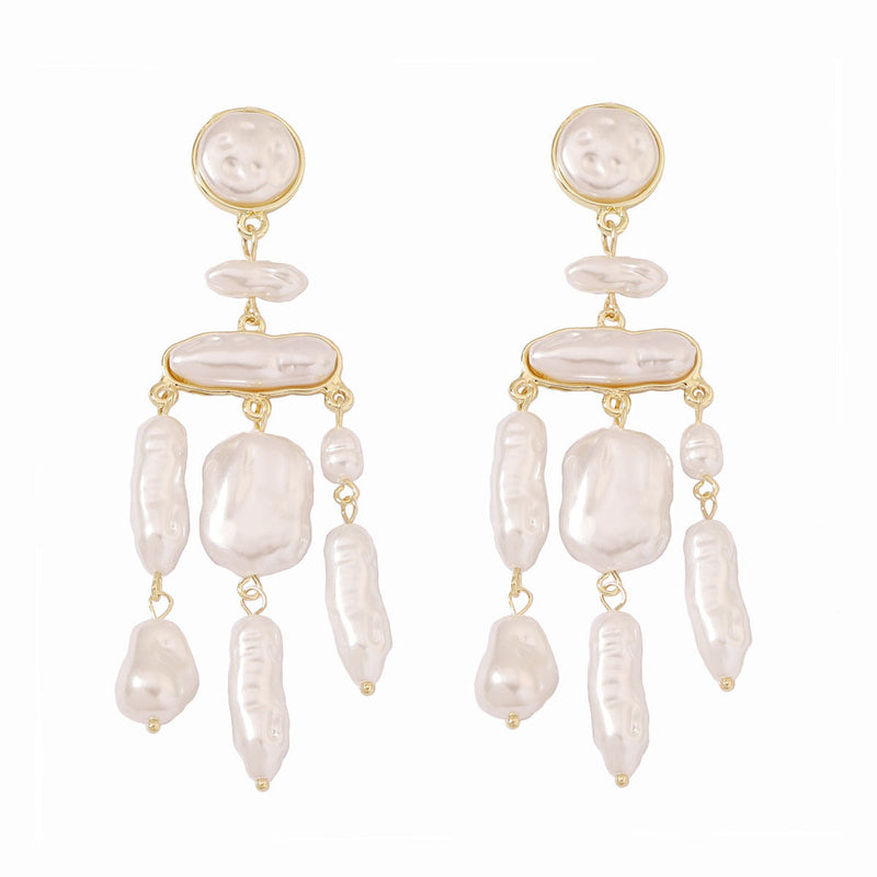 Romantic Pearl Earring for Special Moments