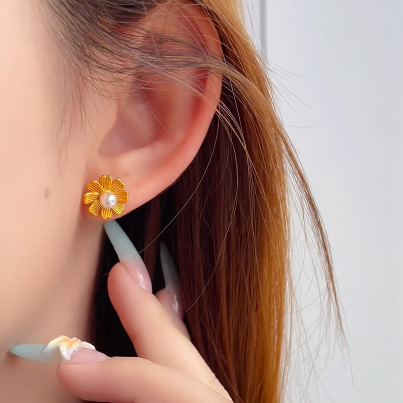 Stunning Pearl Earring for Daily Wear