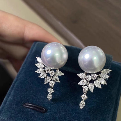 Beautiful Pearl Earring with Unique Style