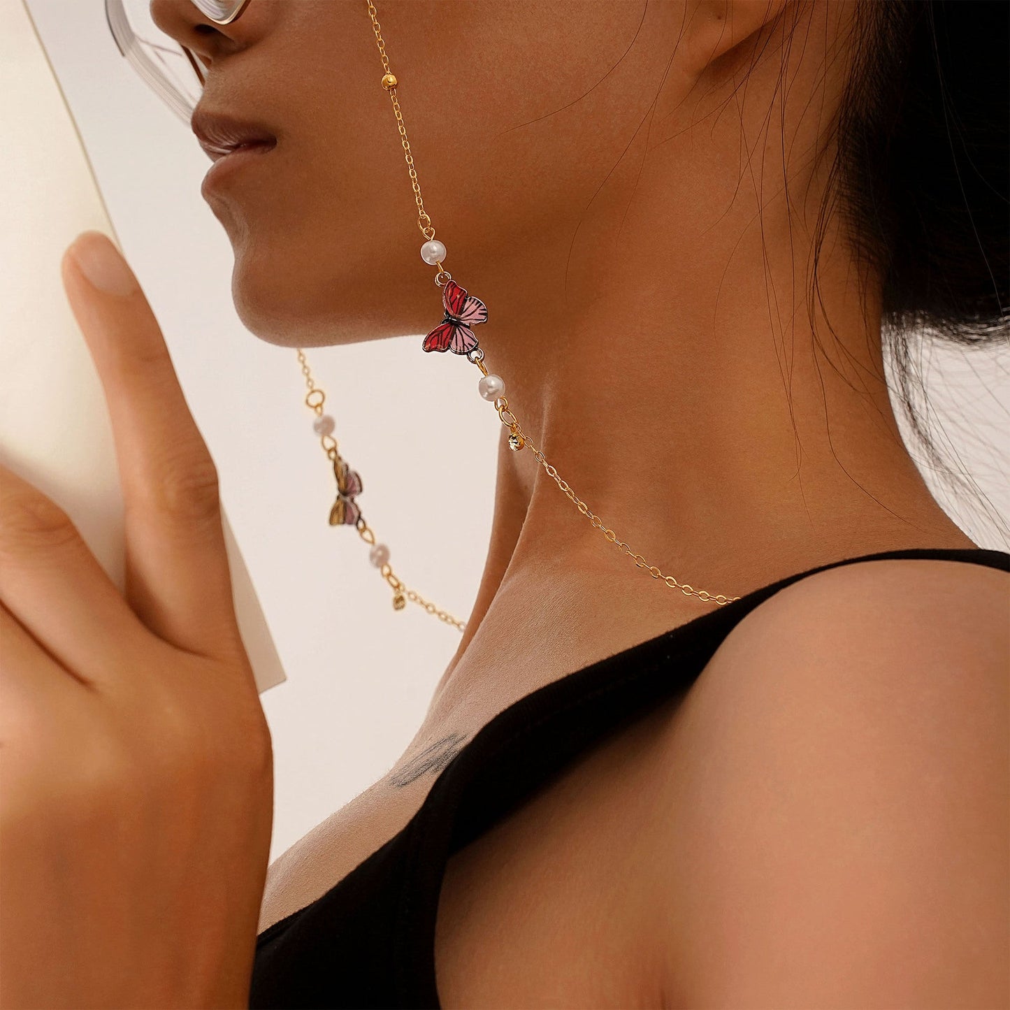 Elegant Pearl Chain for Every Occasion