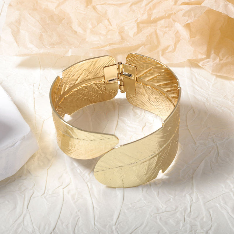 Romantic Bracelet for Special Moments
