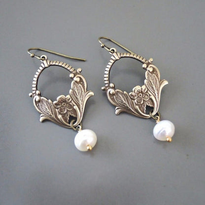 Stunning Pearl Earring for Daily Wear