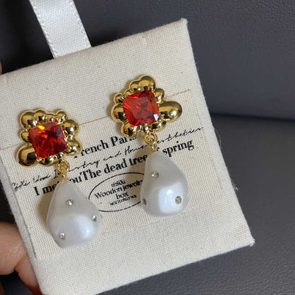 Stunning Pearl Piece for Daily Wear