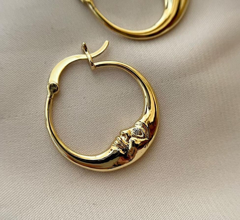 Charming Earring for Any Occasion