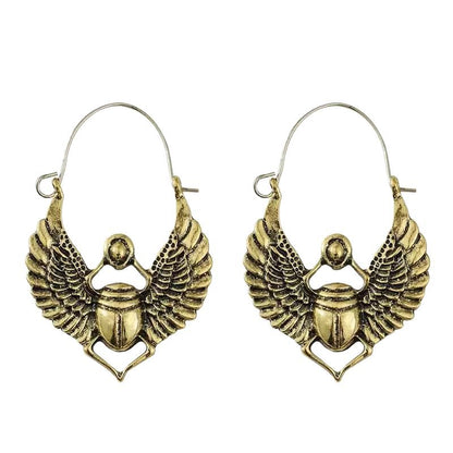 Charming Gold Earring for Any Occasion