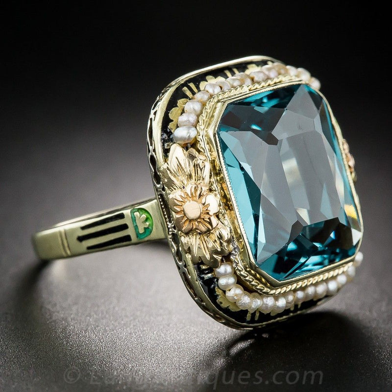 Romantic Gold Ring for Special Moments