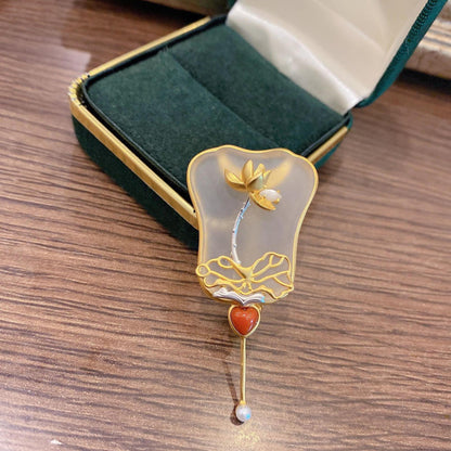 Beautiful Gold Piece with Unique Style