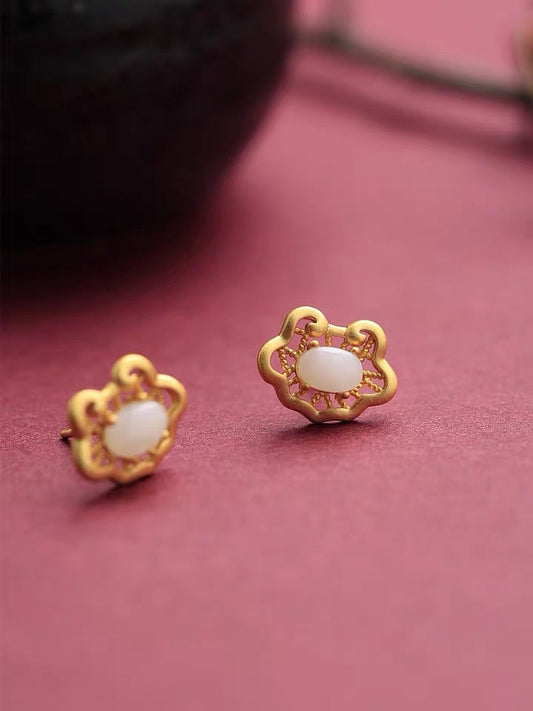 Beautiful Silver Earring with Unique Style
