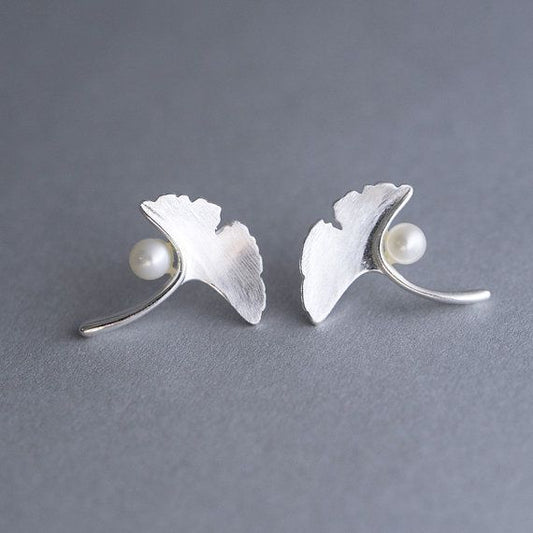 Charming Pearl Earring for Any Occasion