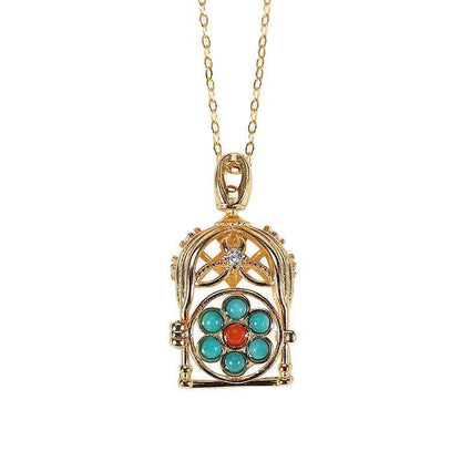 Beautiful Gold Necklace with Unique Style