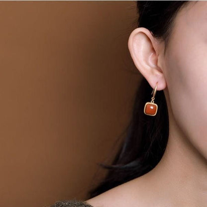 Beautiful Gold Earring with Unique Style