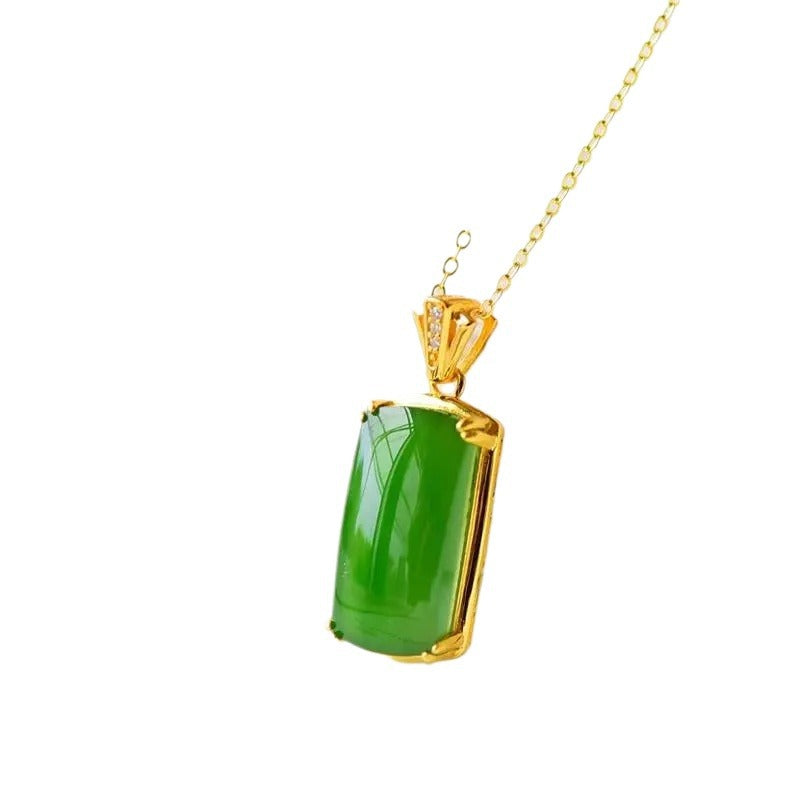 Beautiful Gold Necklace with Unique Style