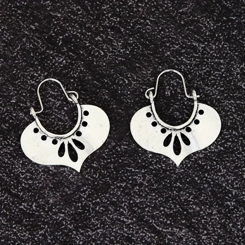 Classic Earring with Timeless Appeal