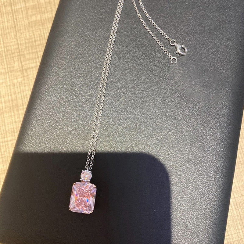 Stunning Necklace for Daily Wear